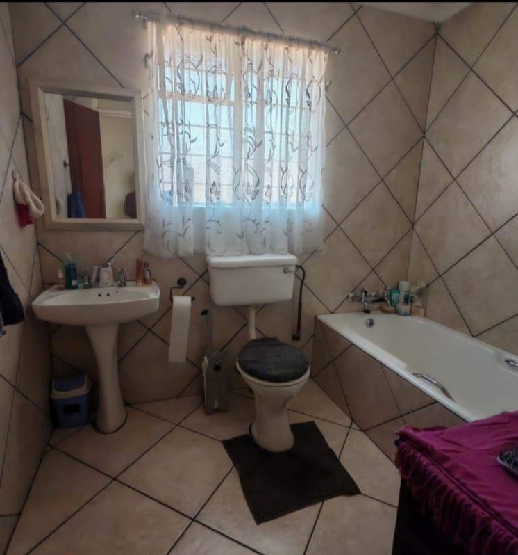 4 Bedroom Property for Sale in Sasolburg Ext 10 Free State